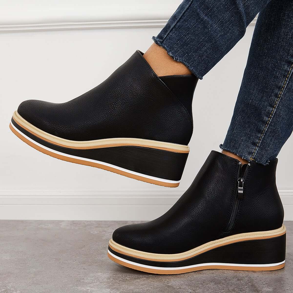Women's Stylish Leather Ankle Boots with Zipper and Platform Sole