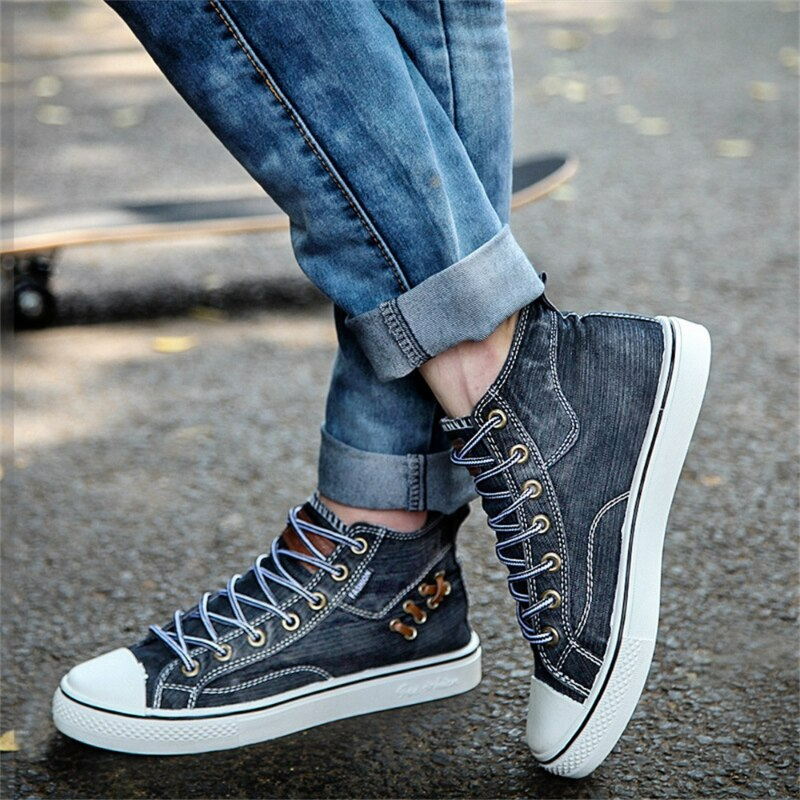 Women's Stylish Lightweight Canvas Sneakers with Robust Rubber Sole