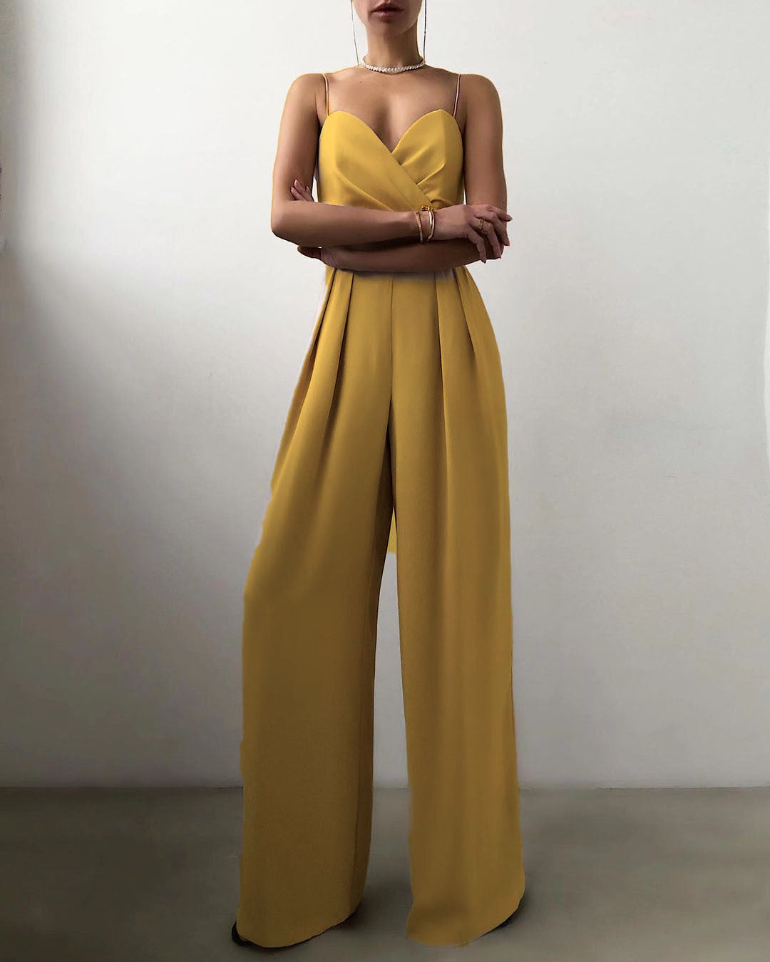 Women’s Elegant Spaghetti Strap Wide-Leg Jumpsuit | Perfect for Casual Days