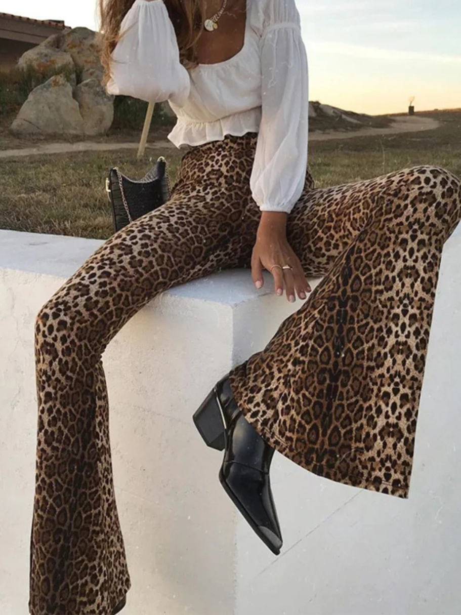Women's Stylish Soft Stretch Flare Jeans with High Waist