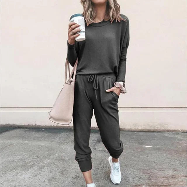 Variant image for Women's Cozy Casual Sweatset with Drawstring-5