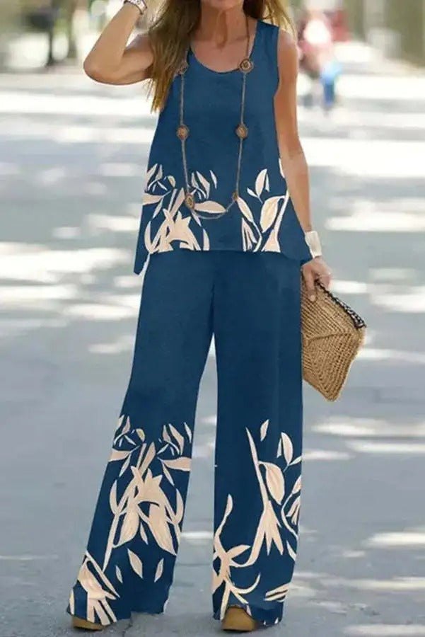 Women's Comfortable Fabric Loungewear Set with Elegant Plant Motif