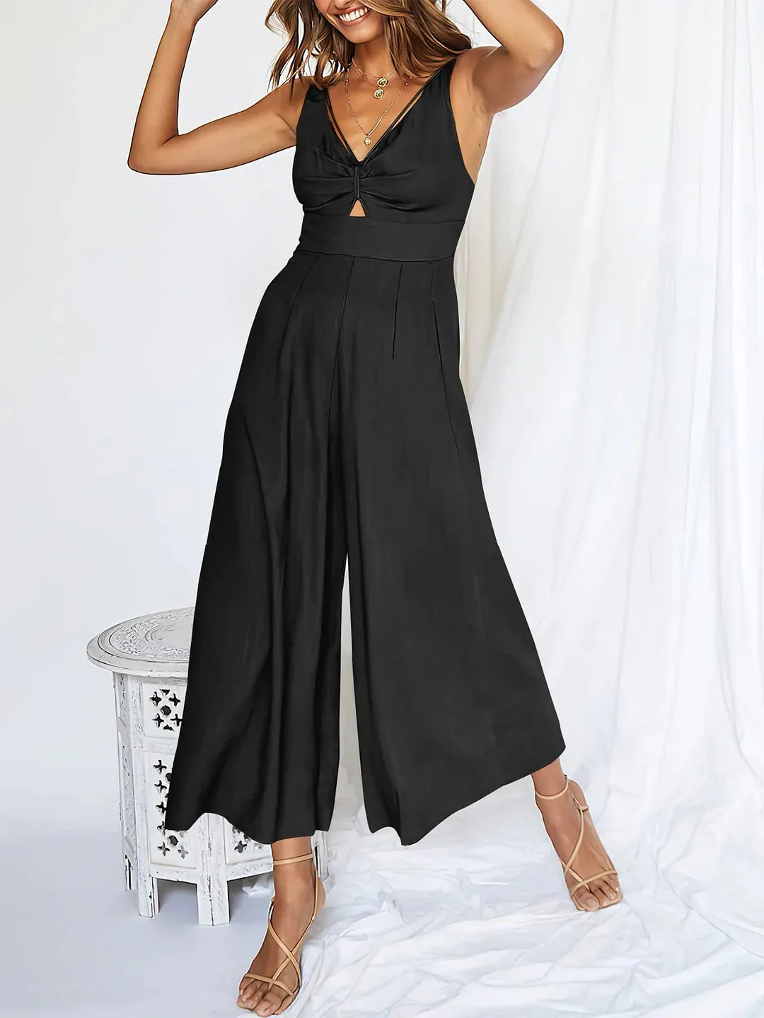 Women's Elegant High-Quality Jumpsuit with V-Neck and High Waist