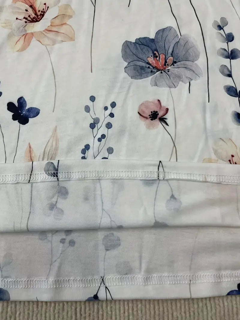 Women's Casual Cotton T-Shirt with Floral Print Design