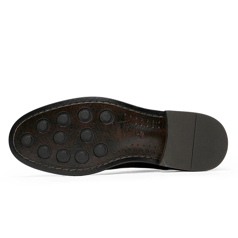 Men's Elegant Suede Shoes with Rubber Sole and Refined Stitching