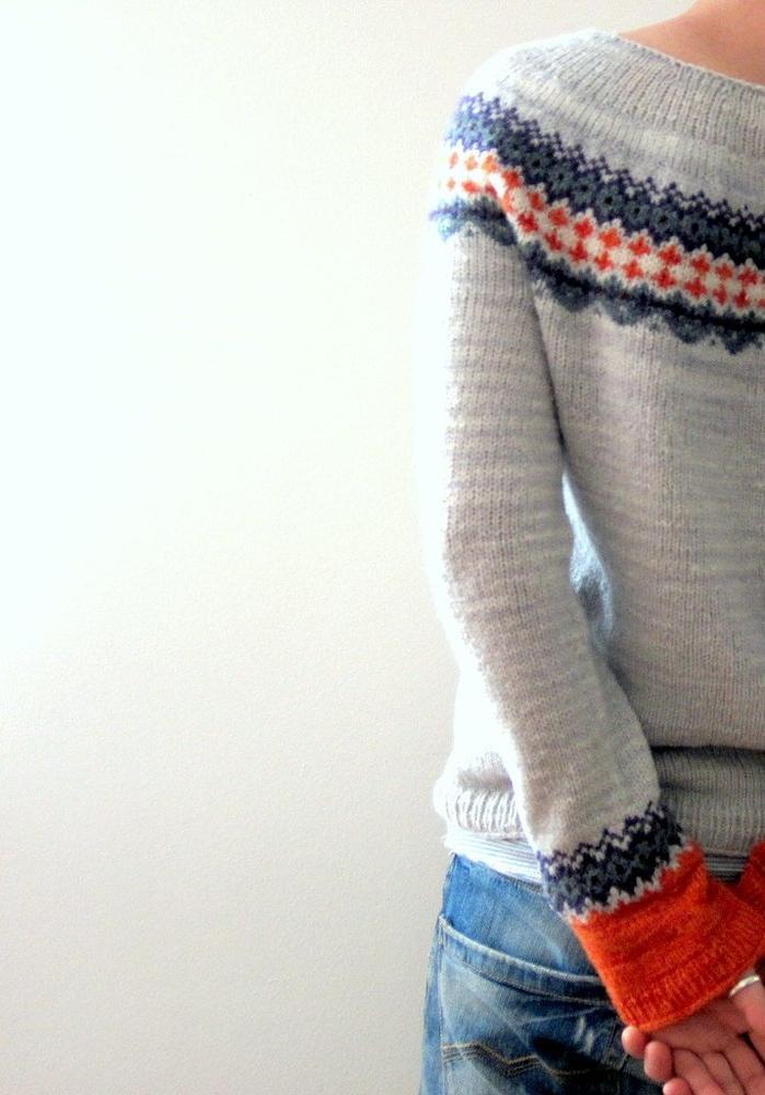 Women's Classic Soft Knit Sweater with Traditional Fair Isle Pattern