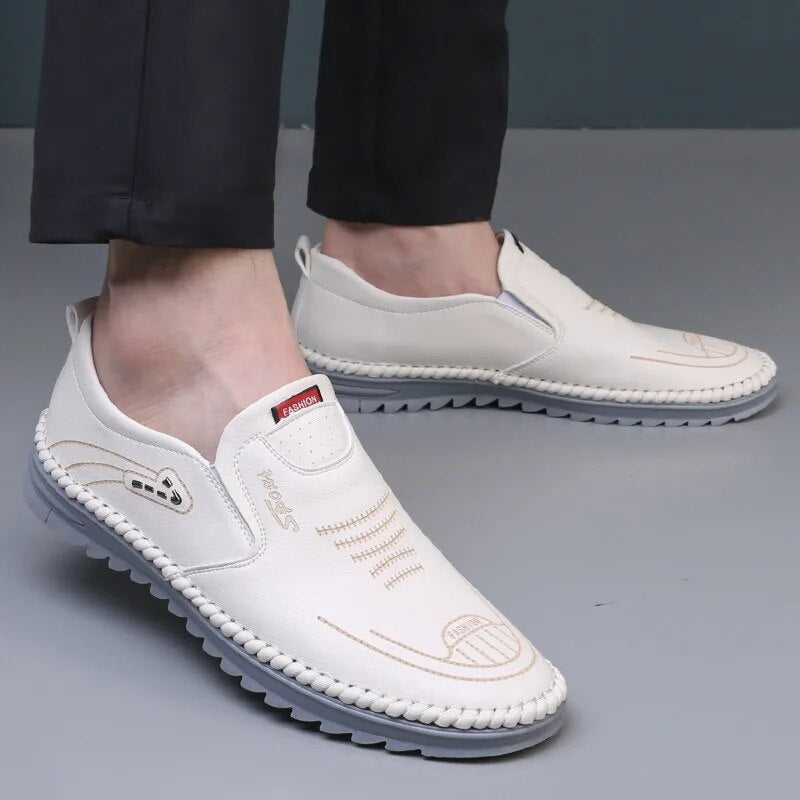 Men's Comfortable Leather Loafers with Ergonomic Footbed
