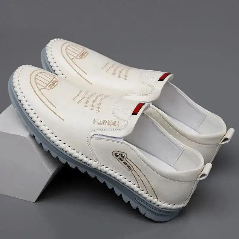 Men's Comfortable Leather Loafers with Ergonomic Footbed
